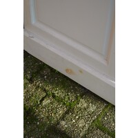 thumb-Witte vitrine servieskast van massief grenen met glazen deuren-9