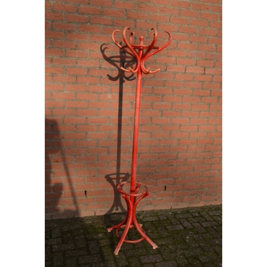 Brocante Thonet staande kapstok rood met paraplustandaard-1