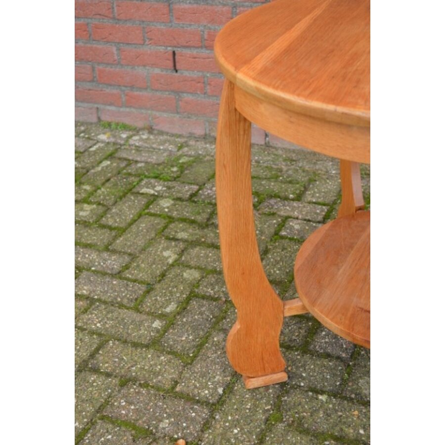 Ronde salontafel in een blanke kleur-2