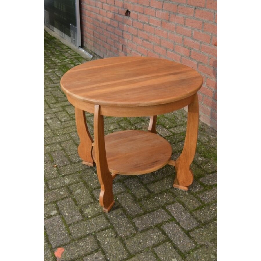 Ronde salontafel van massief hout in blanke uitvoering-1