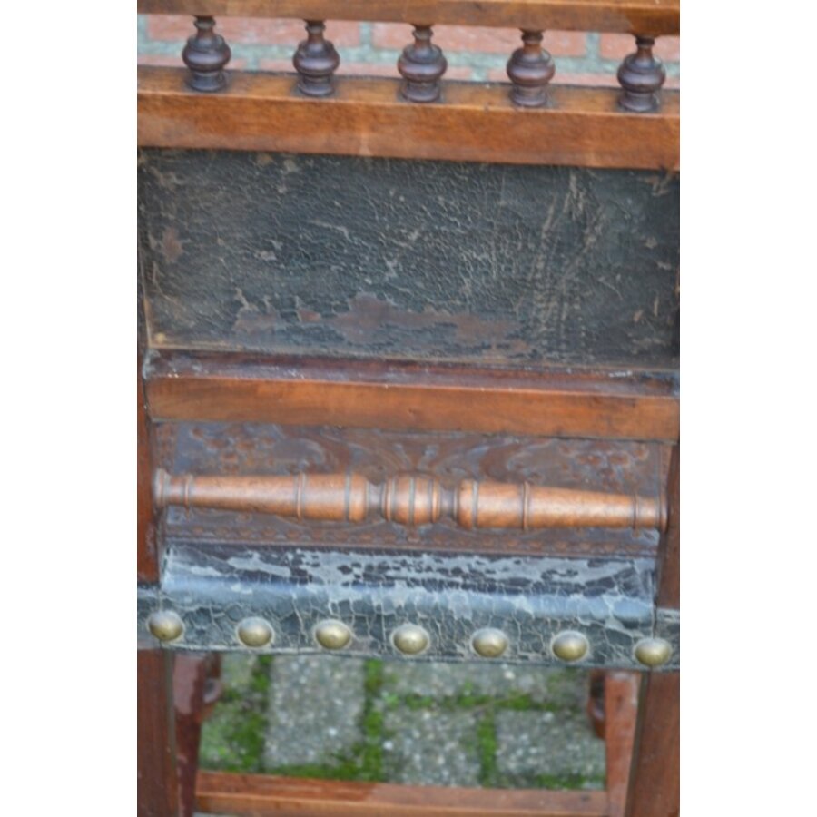 Eiken stoeltje antiek-8