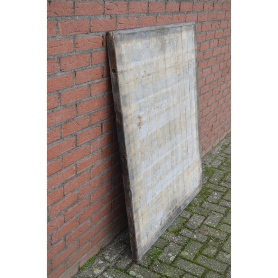 Robuust gebruikt steenschot van hout met metalen C-profiel rand-2