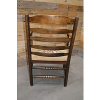 thumb-Klassieke houten armstoel jaren 50 met handgeborduurde bloemenzitting-4