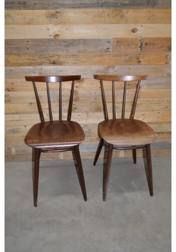 Retro houten stoelen met spijlen 