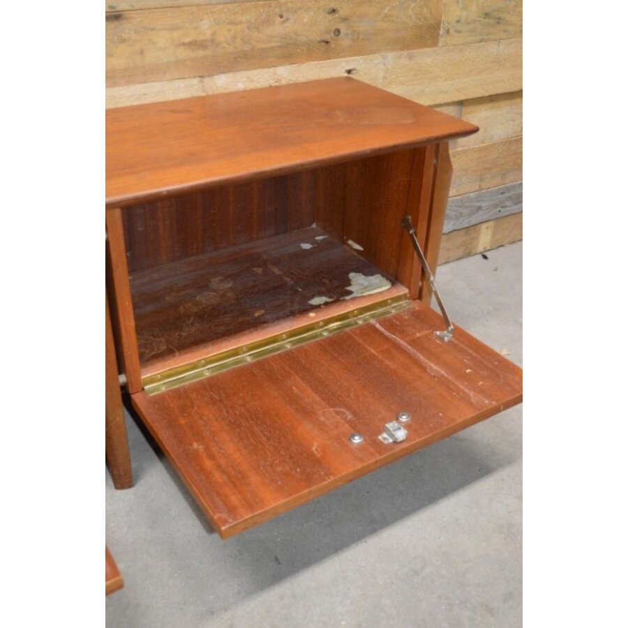 Louis van Teeffelen nachtkastjes set van 2-7