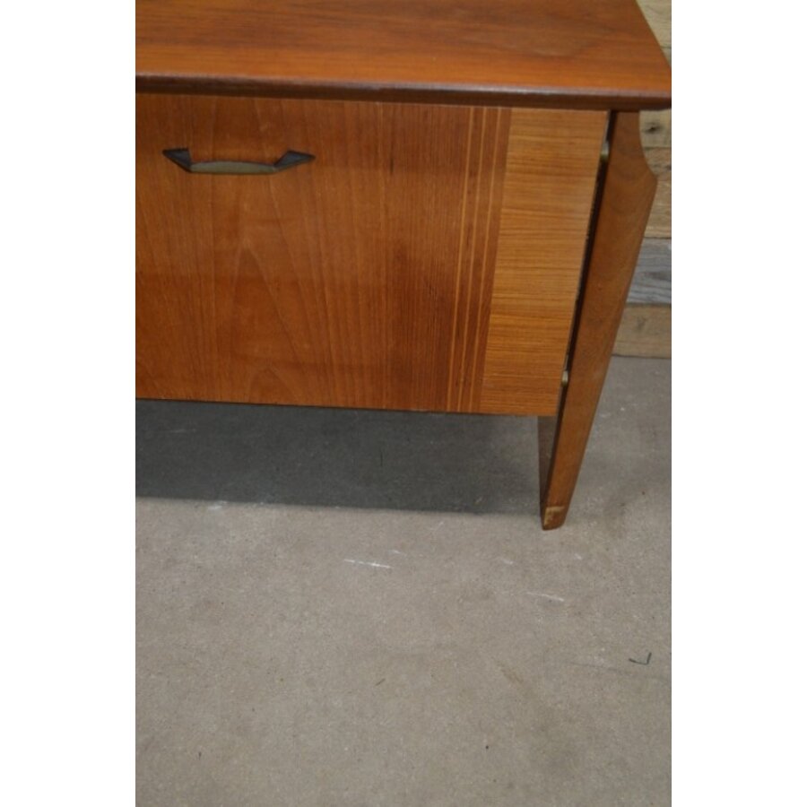 Louis van Teeffelen nachtkastjes set van 2-9