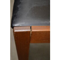 thumb-Set van 2 vintage Deens design teak eetkamerstoelen met zwart skai-3