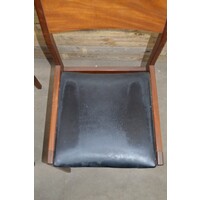 thumb-Set van 2 vintage Deens design teak eetkamerstoelen met zwart skai-6