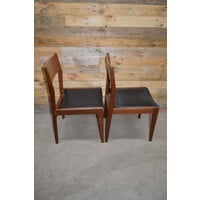 thumb-Set van 2 vintage Deens design teak eetkamerstoelen met zwart skai-7