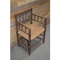 thumb-Antieke Nederlandse klosstoel van massief hout met biezen zitting (1920-1940)-1