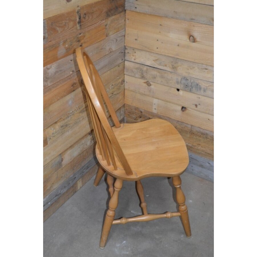 Beukenhouten spijlenstoel-2