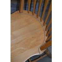 thumb-Klassieke beukenhouten Windsor spijlenstoel met gedraaide poten-5