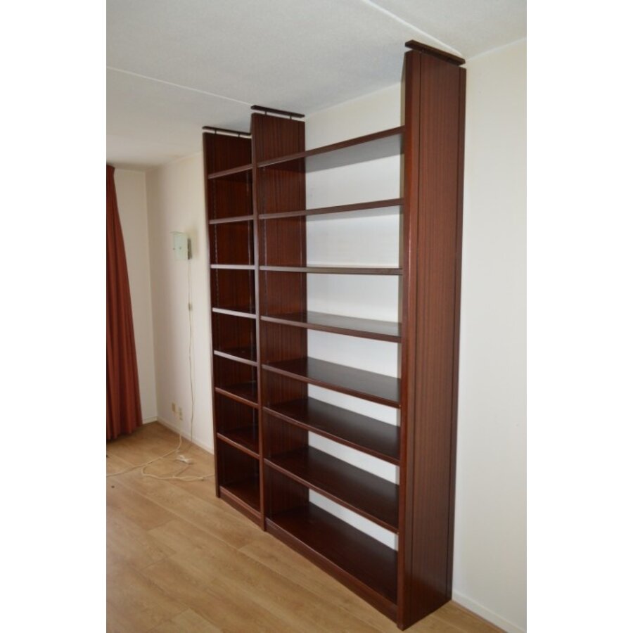 Boekenkast mahonie gefineerd verstelbare schappen-1