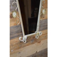 thumb-Trapezium vormige retro wandspiegel met crème metalen krulframe – jaren 50-4