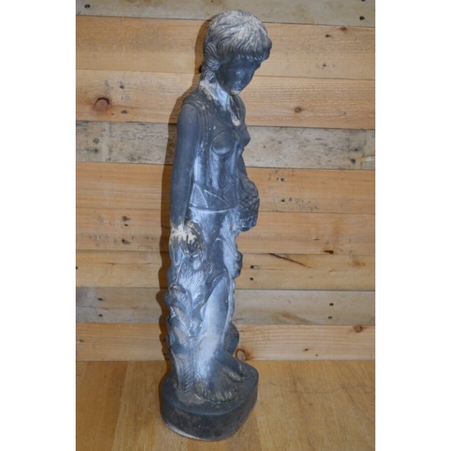 Geleefd polyester beeld – Romeinse vrouw met bloemen en golvende rokken-3