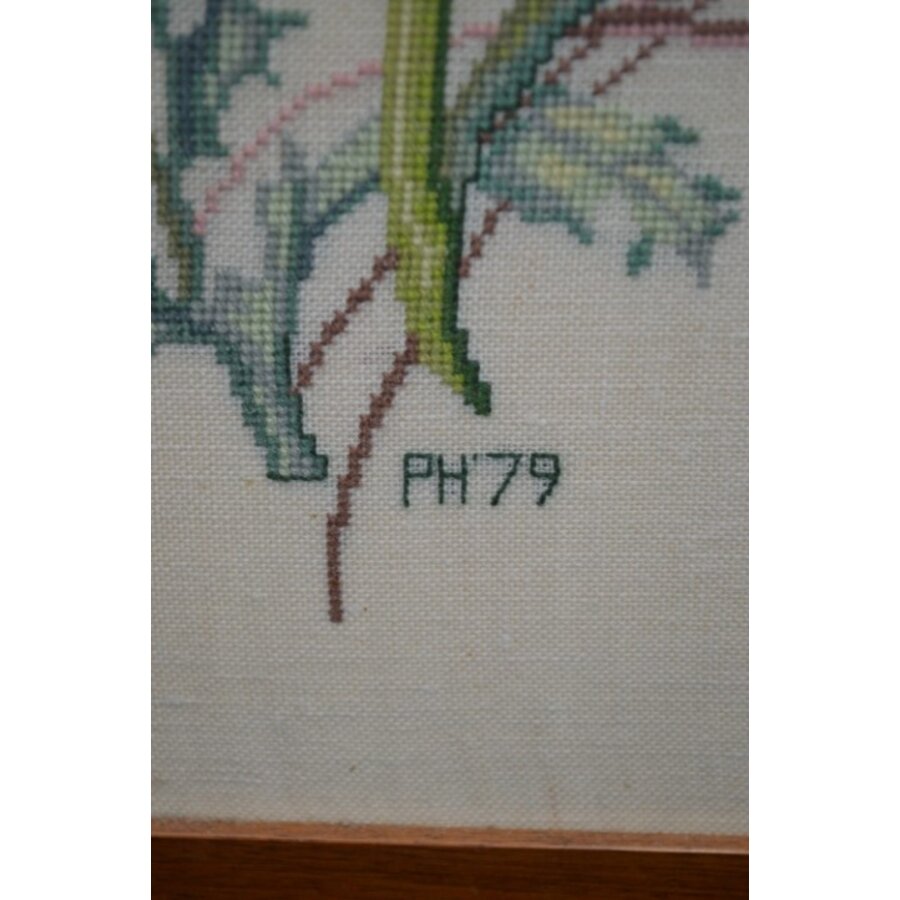 Borduurwerk wilde bloemen in lijst-4