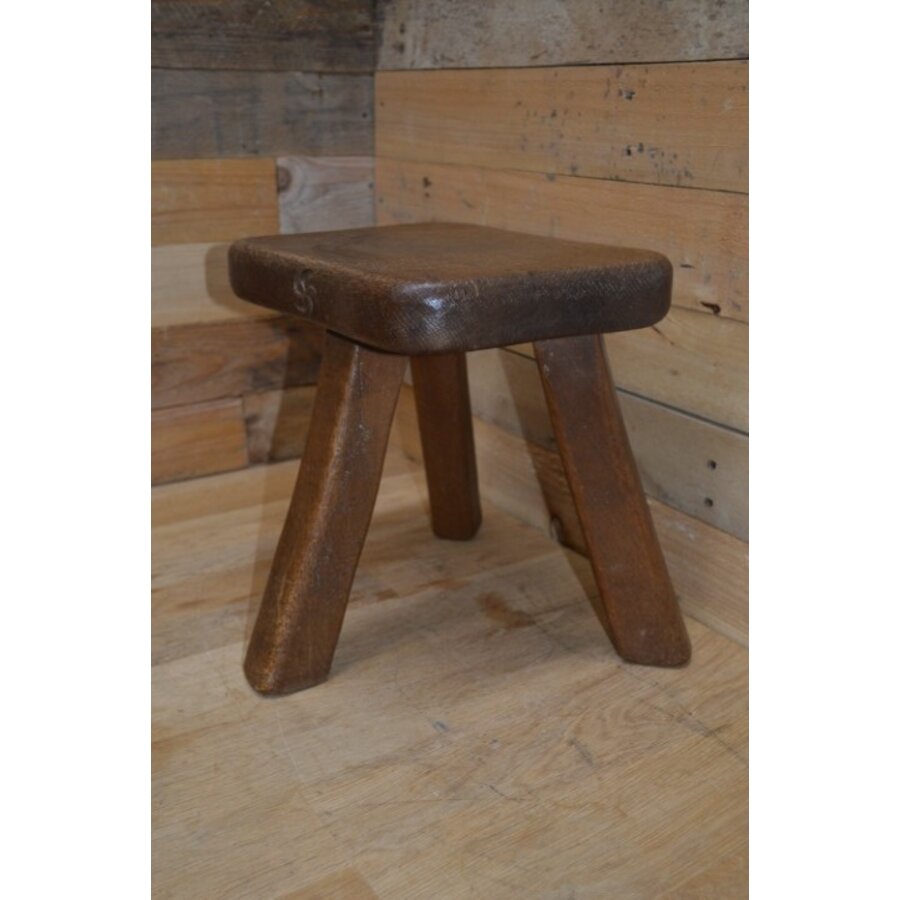 Landelijk driepoot zitkrukje massief eiken-2