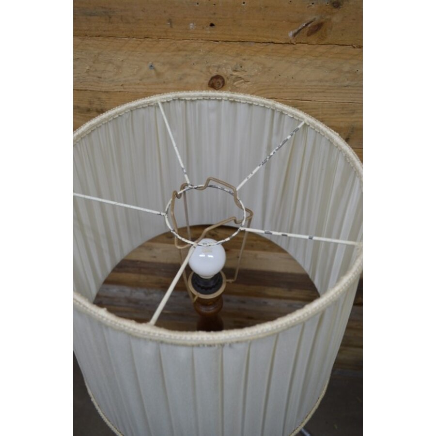 Staande vloerlamp met kap-6