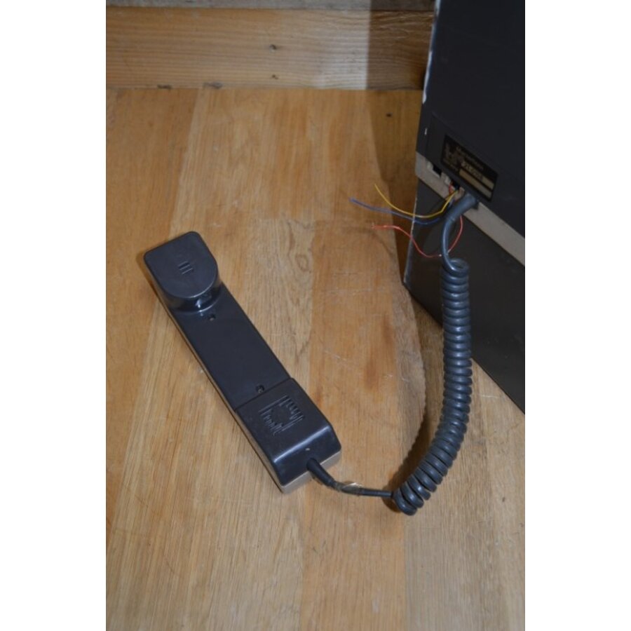 Retro PTT wandtelefoon op munten-2