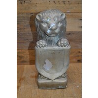 thumb-Tweedehands Betonnen leeuw met schild – tuinbeeld met karakter-2
