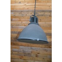 thumb-Industriële hanglamp in betonlook – stoer en stijlvol voor boven de eettafel-5