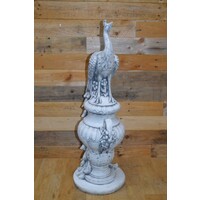 thumb-Betonnen pauw op tuinvaas – sierlijk ornament voor tuin of interieur-4