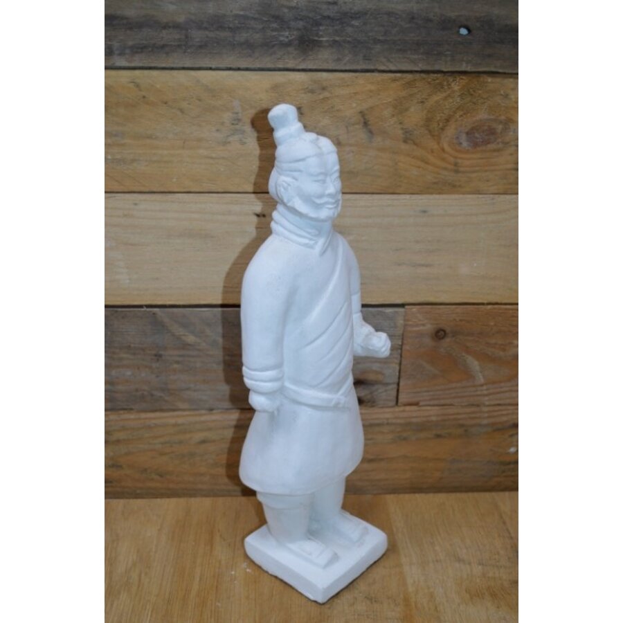 Betonnen beeld van staande Chinese soldaat uit terracottaleger-2