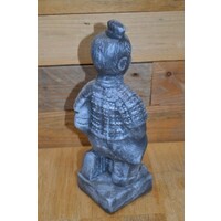 thumb-Betonnen beeld van knielende Chinese soldaat uit terracottaleger-4
