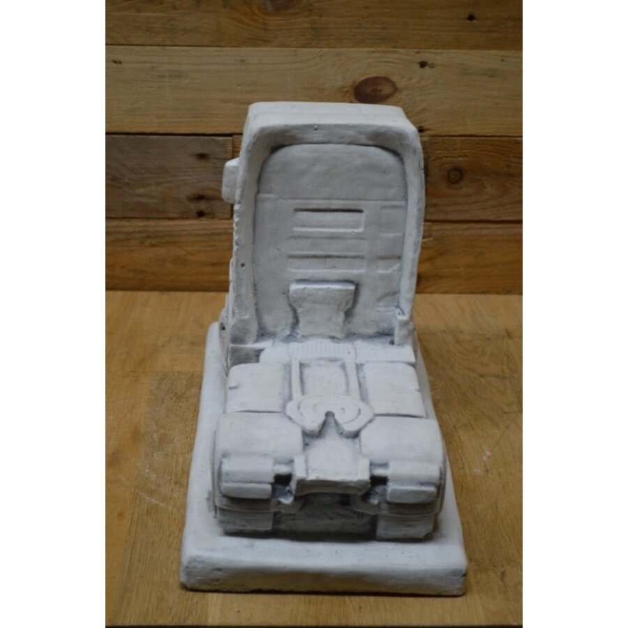 Betonnen vrachtauto zonder oplegger – decoratief schaalmodel-6