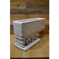 thumb-Schitterende betonnen Amerikaanse trailer als plantenbak of decoratie-3