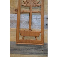 thumb-Eikenhouten wanddecoratie met christelijke symboliek-4