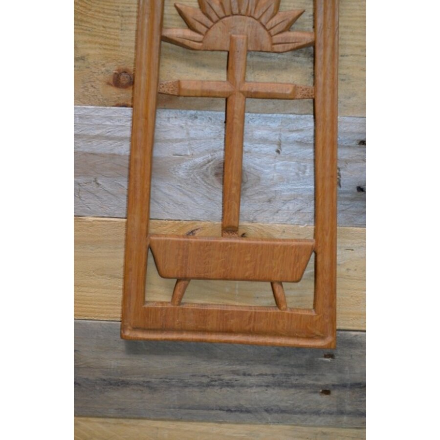 Eikenhouten wanddecoratie met christelijke symboliek-4