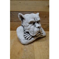 thumb-Voor zich uit starende waterspuwer – gotisch betonnen tuinbeeld-3