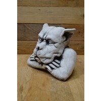 thumb-Voor zich uit starende waterspuwer – gotisch betonnen tuinbeeld-1