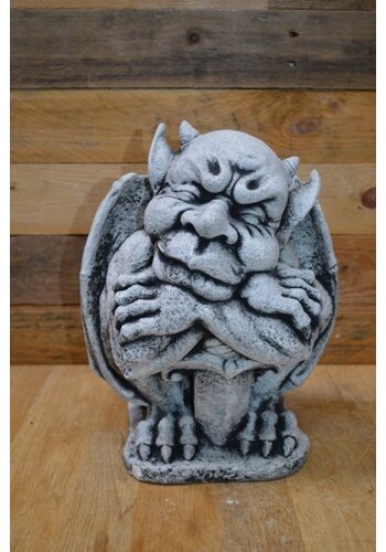 Betonnen beeld Waterspuwer met zwaard 