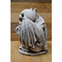 thumb-Gotische waterspuwer met zwaard – betonnen dakduivel of steenwachter-4