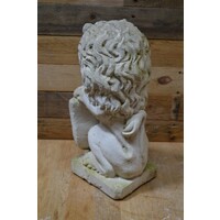 thumb-Tweedehands betonnen beeld van een leeuw met wapenschild en geleefd uiterlijk-5