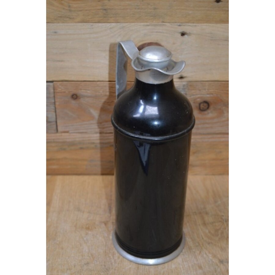 Ouderwetse hoge aluminium thermos schenkkan – antiek en decoratief vintage gebruiksvoorwerp.-4