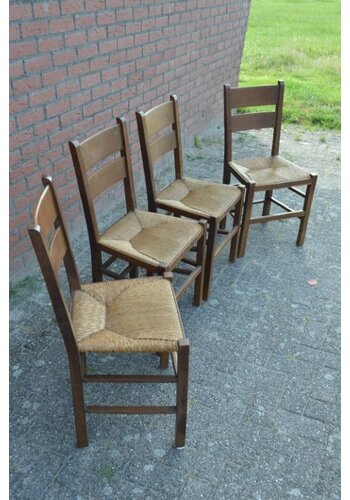 Oudhollandse houten keukenstoelen 