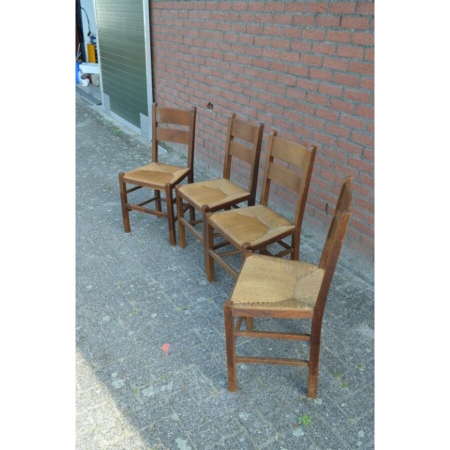 Set van 4 oudhollandse houten keukenstoelen met biezen zitting-3