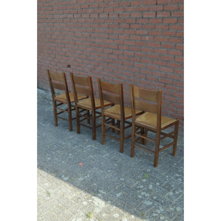 Set van 4 oudhollandse houten keukenstoelen met biezen zitting-4