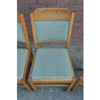 thumb-Set van 4 landelijke houten Hollandse stoelen met geblokte bouclé bekleding-5