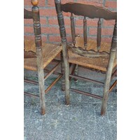 thumb-Set van 4 antieke Hollandse keukenstoelen met biezen zitting-9