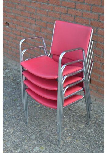 Vintage metalen stapelstoelen 