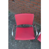 thumb-Set van 4 vintage metalen stapelstoelen met rood skai bekleding-5