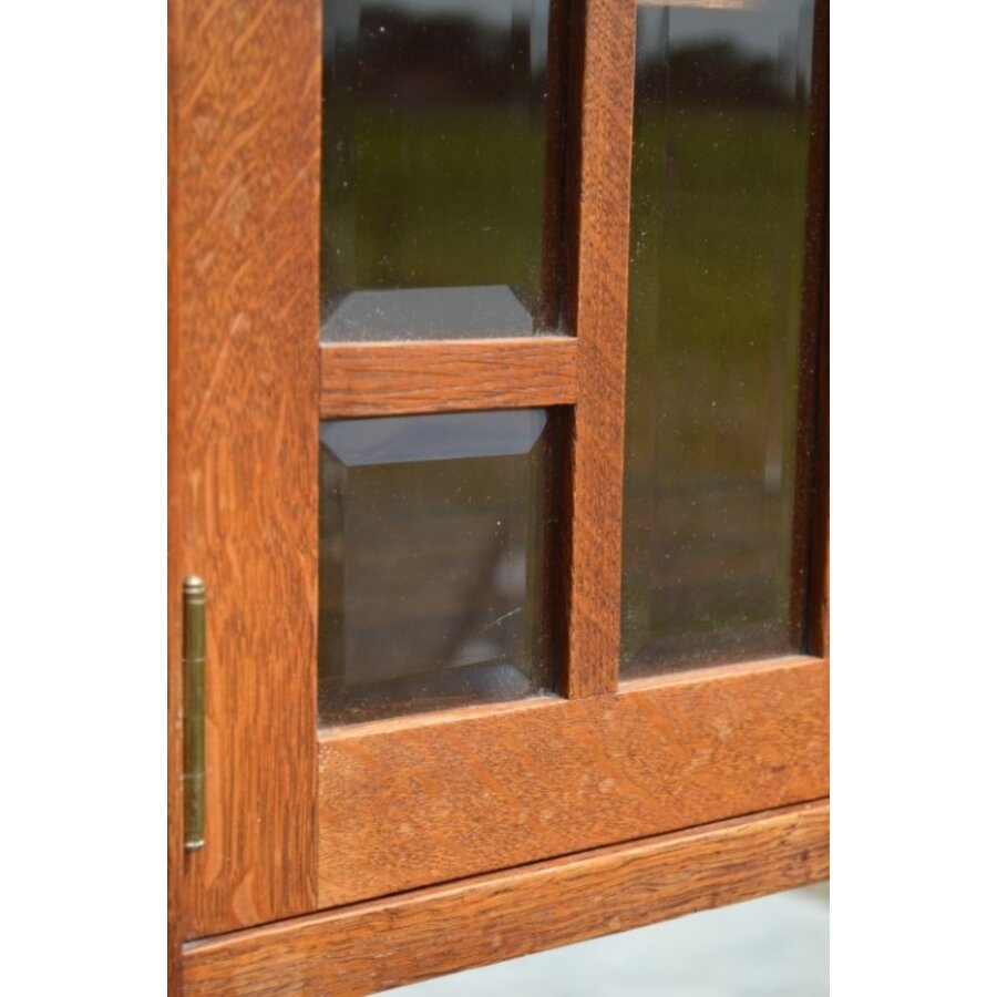 Antieke eiken kast met natuursteen blad en facet geslepen spiegels-8