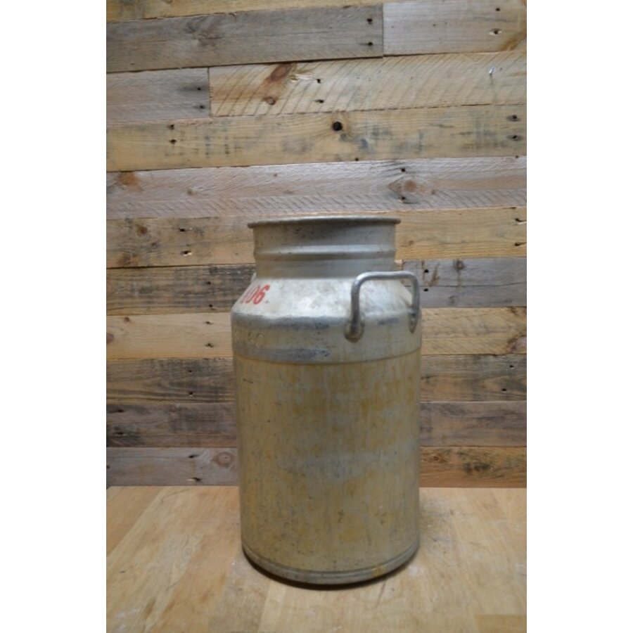 Aluminium melkbus uit de jaren 70 – Tweedehands met nummer 20406 en gebruikssporen-3