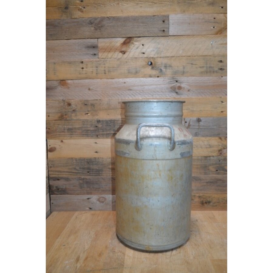 Aluminium melkbus uit de jaren 70 – Tweedehands met nummer 20406 en gebruikssporen-4