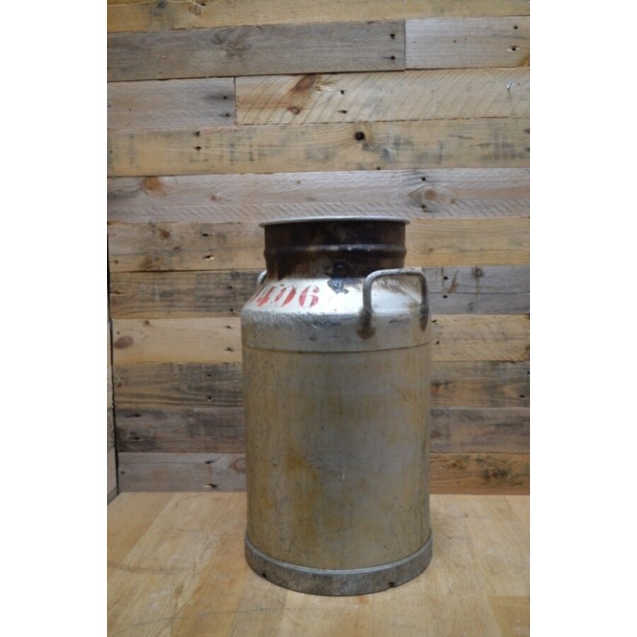 Ouderwetse Aluminium melkbus uit de jaren 70 met ingeslagen nummers – Vintage en waterdicht-2