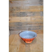 thumb-Vintage oranje geëmailleerd vergiet met grijze binnenkant uit de jaren 50-3